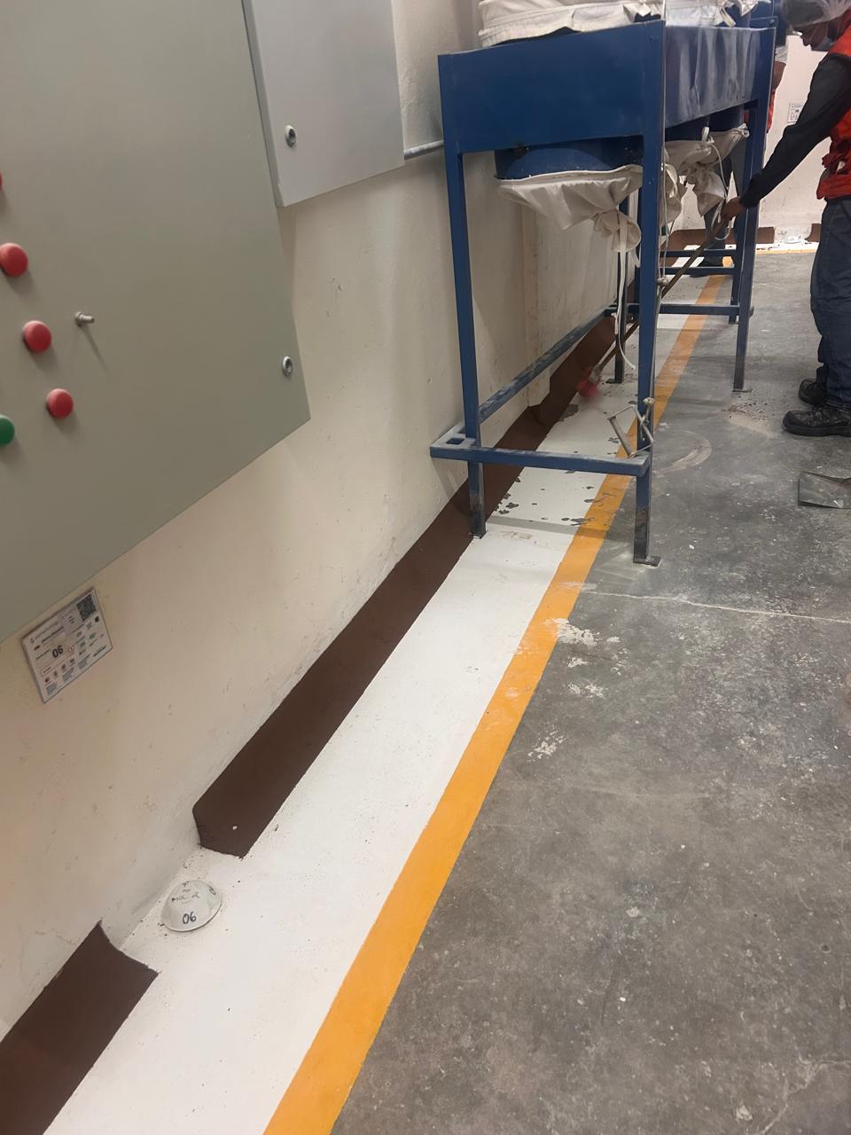 Pisos epóxicos grado alimenticio y curvas sanitarias